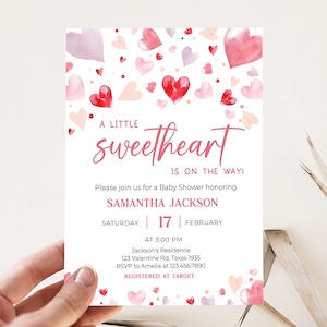 Invitación editable para baby shower de un pequeño corazón, invitación para baby shower de San Valentín con corazón rojo rosa, plantilla de invitación para baby shower para niña, 0587 imagen 1