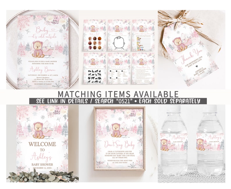 K&ouml;nnte beinhalten: Eine Sammlung von Babyparty-Papeterie mit Winterthema. Enth&auml;lt Einladungen, Spiele, Dankeskarten, ein Willkommensschild und Wasserflaschenetiketten. Die Designs zeigen einen Teddyb&auml;ren, Schneeflocken und eine sanfte rosa-graue Farbpalette. Der Text enth&auml;lt "Baby it's cold outside" und "Welcome to Ashley's Baby Shower".
