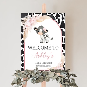 Signo de bienvenida de baby shower de vaca rosa editable, cartel de bienvenida de baby shower de niña santa vaca, signo de baby shower de granja de vacas de tierras altas florales boho, 0662
