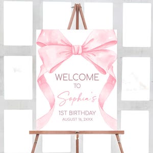 Letrero de bienvenida de cumpleaños editable con lazo rosa, póster de bienvenida para primer cumpleaños de Coquette rosa, letrero de fiesta de primer cumpleaños con lazo rosa de Coquette, 82BD