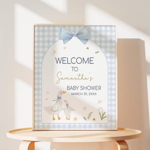 Bearbeitbares Silly Goose Baby Shower Willkommensschild, Gingham Daisy Goose Baby Shower Willkommen Poster, Blaue Schleife Mutter Gans Baby Shower Sign, 01071