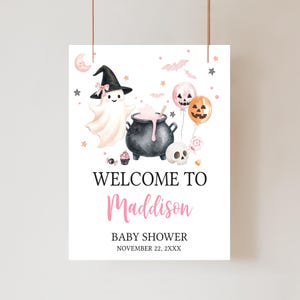 Placa de boas-vindas para chá de bebê editável &quot;A Little Boo is Almost Due&quot;, pôster de boas-vindas para chá de bebê com fantasma rosa assustador, placa para chá de bebê de Halloween para meninas 01149