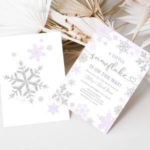 Redigerbart lila "En liten snöflinga"-inbjudningspaket för babyshower, lila snöflinge-inbjudningsset för babyshower, vinterinbjudningspaket för flickor, 0540 bild 2