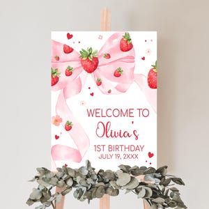 Edytowalny znak powitalny Berry First Birthday, znak na przyjęcie urodzinowe Strawberry, różowy znak na pierwsze urodziny Berry Bow, dziewczyna Coquette Berry Party 80BD
