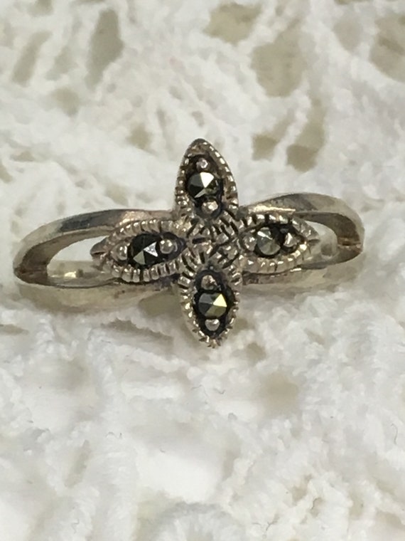 Sterling Floral Marcasite Ring - size 7.5