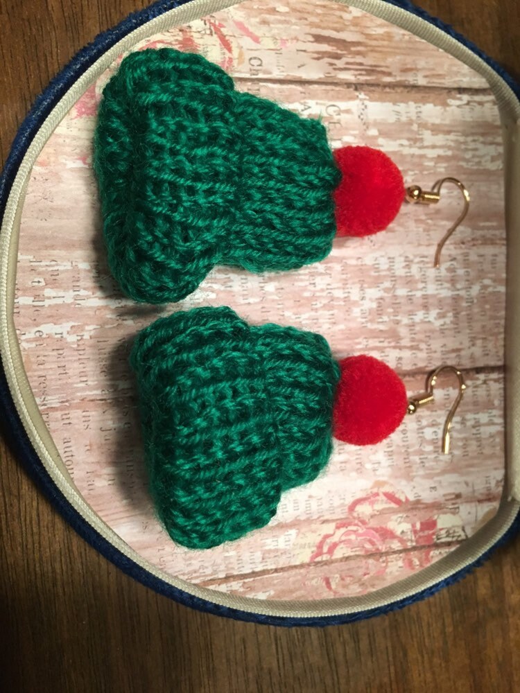 Winter hat toboggan hat Knitted hat with pom pom earrings Etsy