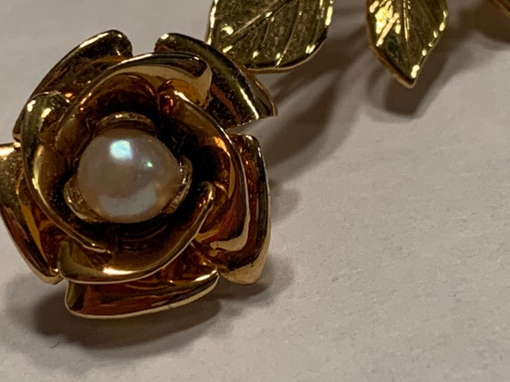 1950s gold and pearl floral brooch - image 2