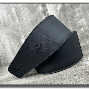 Sangle de guitare en cuir noir 3 », sangle de guitare électrique, sangle de guitare acoustique, sangle de guitare basse, « The Reticent », cadeau pour guitariste