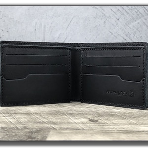 Carteira de couro, carteira minimalista, carteira de couro integral, carteira personalizada, carteira de couro com duas dobras, carteira de couro com monograma