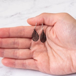 Black Filigree Earrings, Minimalist Dangle Earrings, Small Dainty Earrings, Boho Dangle Earrings Woman, Little Girls Earrings, Gift Idea