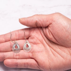 Silver Filigree Dangle Earrings: Lightweight Teardrop Jewelry