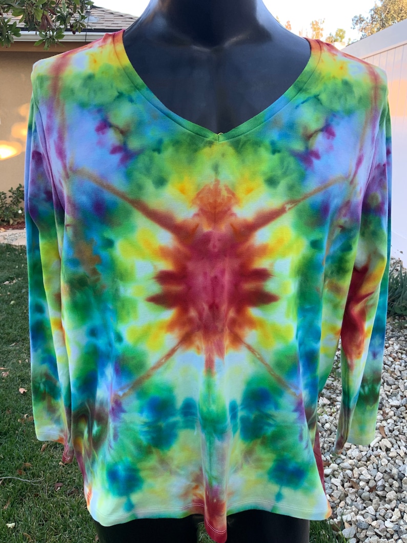 Tie dye women/'s 3XL cotton long sleeve V-neck tee