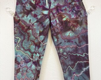 Tie dye men’s XL fleece lined sweatpants, open hem, pull on style, pockets at waist, measurements in item details