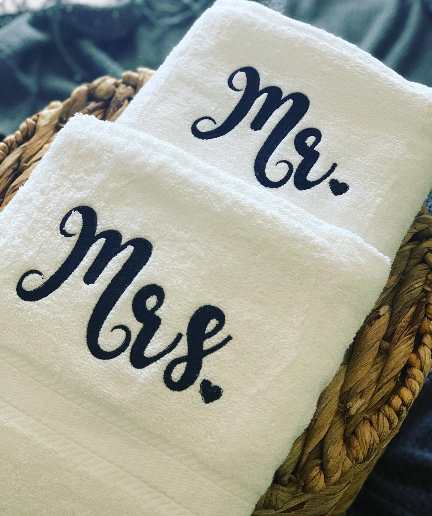 Luxury Hotel & Spa Mrs and Mr Six Piece Towel Set Wedding Engagement Anniversary Gift, Size: Six Piece Towel - Mrs and MR, White