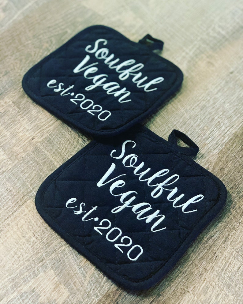 Personalized Embroidered Pot Holders Your Name Potholders Etsy