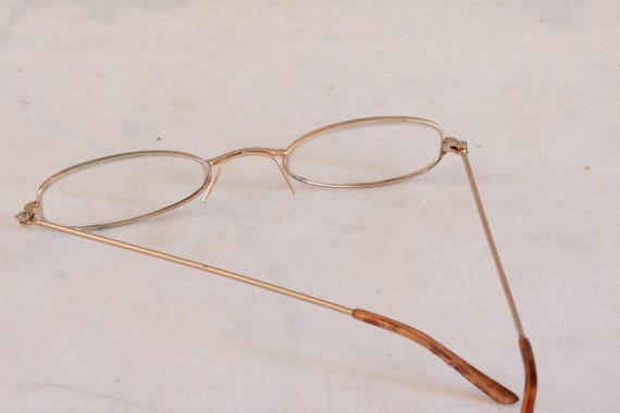 Mini Goldtone Reader Glasses, Funky Shape for Cos… - image 5