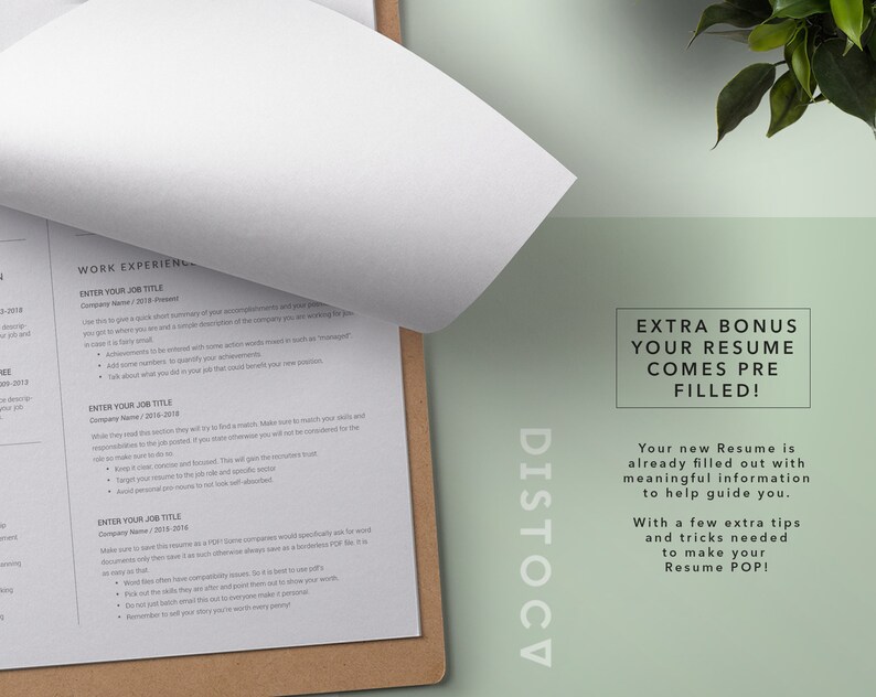 K&ouml;nnte beinhalten: Eine Nahaufnahme eines Lebenslauf-Templates mit dem Text "EXTRA BONUS YOUR RESUME COMES PRE FILLED!" und "Your new Resume is already filled out with meaningful information to help guide you. With a few extra tips and tricks needed to make your Resume POP!"