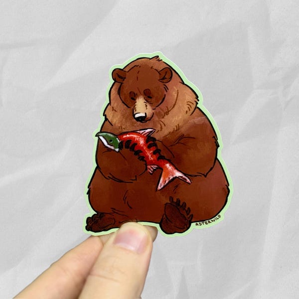 Pegatina de vinilo de vida silvestre de oso pardo con salmón