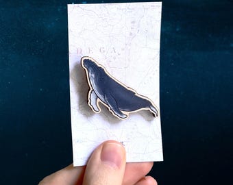 Pin de madera de ballena jorobada / Pin de animal