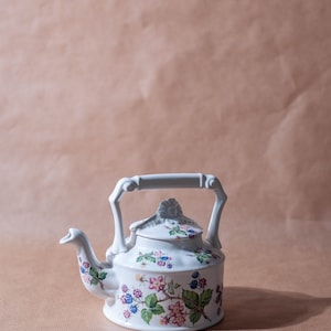 Vintage Arthur Wood teapot, made in England, vintage, teapots, decoration, gift ideas, floral pattern, home decoration, ornament