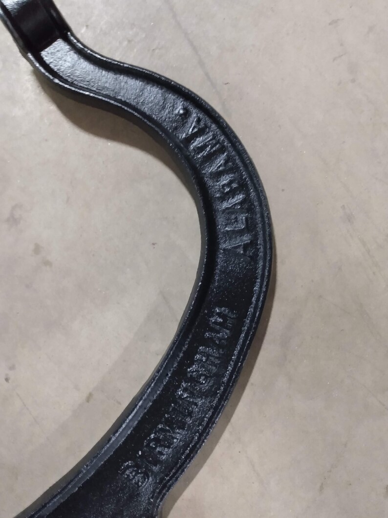 Cast Iron 3 Upright Dinner Bell Yoke American Casting Co Etsy