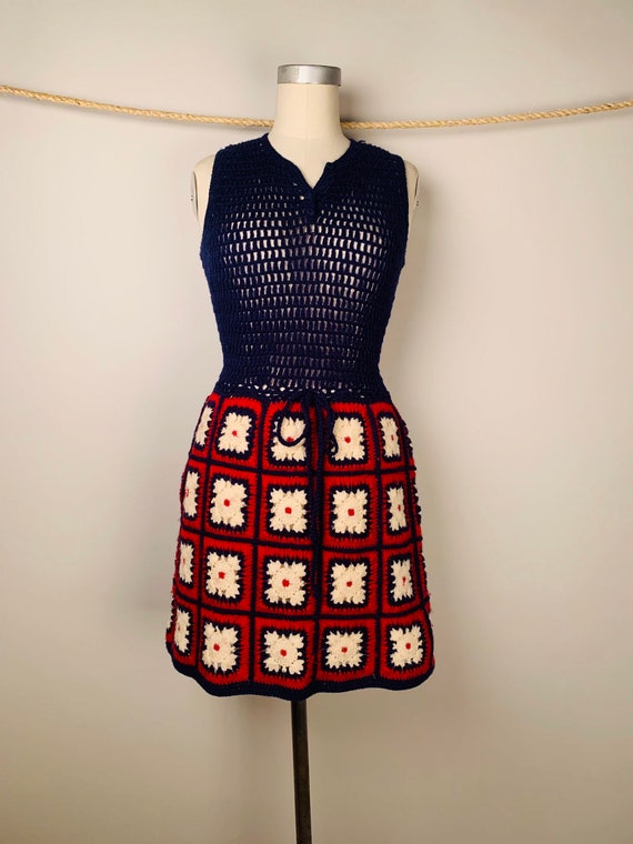 Adorable 60’s Crocheted Mini Dress