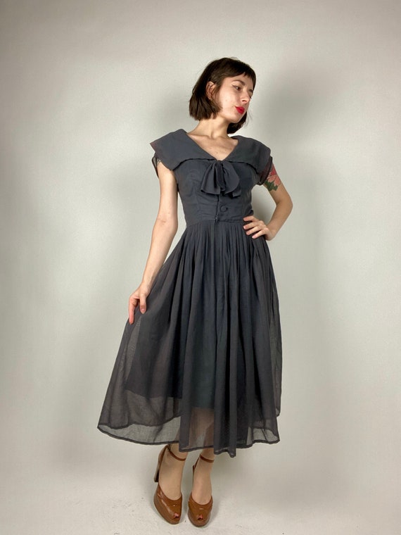 1950s Charcoal Grey Fit and Flare Dress | Size Sm… - image 6