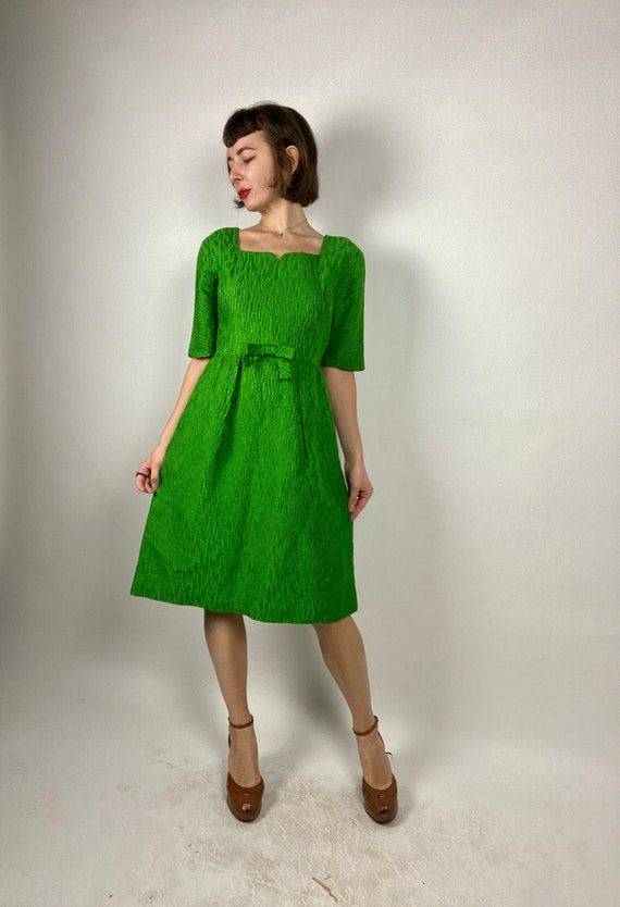 Vintage Early 1960s Kelly Green Evening Dress | B… - image 3
