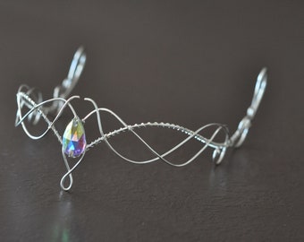 Handgemaakte Keltische tiara, zilveren kleur, perfect voor symbolische bruiloften of voor cosplay met elfenthema, uniek stuk