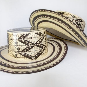 50 Pack Adult's Size Vueltiao Colombian Hat made of Cardboard for Parties- Sombrero Vueltiao de Carton para Fiestas/Cotillon/Hora Loca