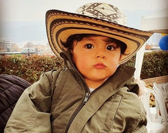 6 Pack Kid's Size Vueltiao Colombian Hat made of Cardboard for Parties- Sombrero Vueltiao de Carton para Fiestas/Cotillon/Hora Loca de niños