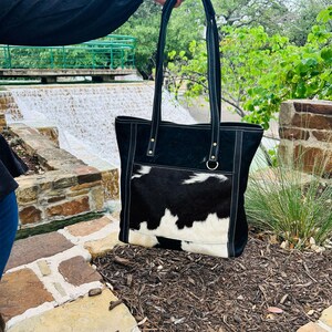 Bolso tote de piel de vaca blanca y negra / Bolso de mano de cuero hecho a mano