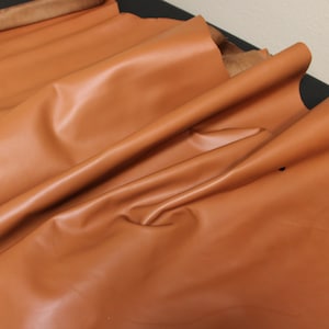 Cuero de vaca marrón tostado / Cuero de vaca genuino de grano completo / 2,5 oz - 3,0 oz (1,0 a 1,2 mm) - Cuero para manualidades
