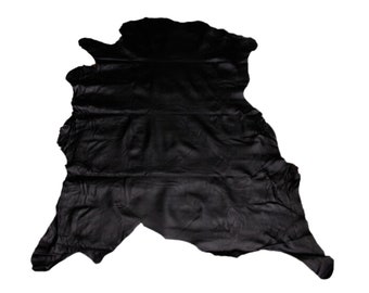 Pelle di agnello nera - Spessore della pelle per abbigliamento: 0,8 - 1,0 mm / 2 - 2,5 oz