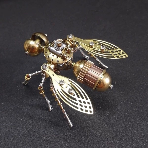 Petite abeille Figurine Steampunk Bug métal insecte, Steampunk mécanique insecte Sculpture, Steampunk Home Decor, cadeau pour elle, décor de jardin Animal