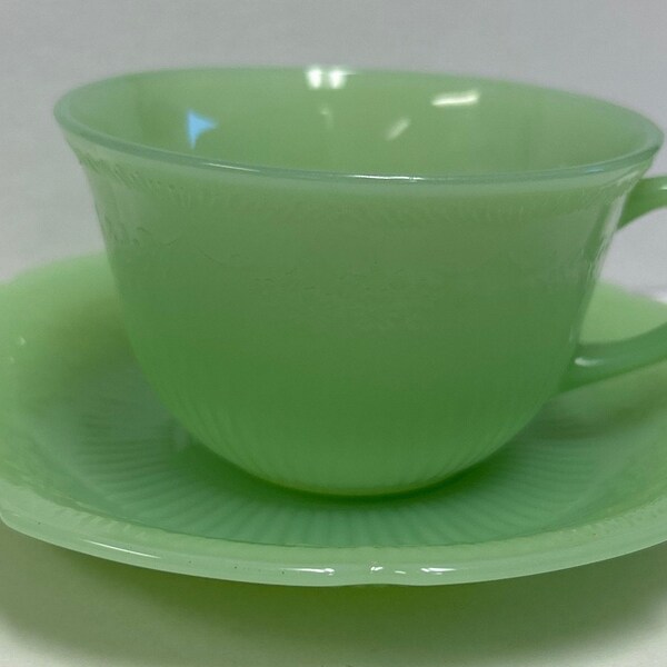 Vintage Jadeite Fire King ((Anchor Hocking) 1940's Alice Pattern Tea Cup &  Saucer, Lovely Lime Green, No Chips or Cracks