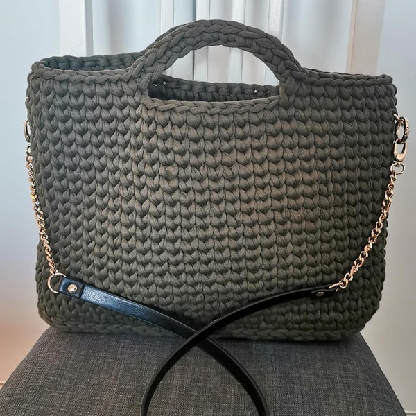Crochet handbag, Crochet tshirt yarn, Crochet tshirt yarn handbag, Crochet pattern, PDF, Crochet for adult, Crochet for her