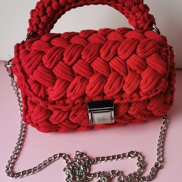 Crochet T-shirt yarn clutch pattern, Crochet bag, Crochet pattern, Party bag pattern, PDF
