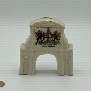 Porcelain Figurine of Temple Bar, London Souvenir, Stamped Arcadian Crest Ware, Stoke on Trent