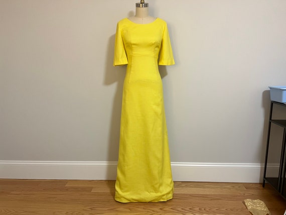 green emerald velvet dress Yellow Sweetheart A Line Satin Beaded Long Prom Dresses With Ruffles main image 1
