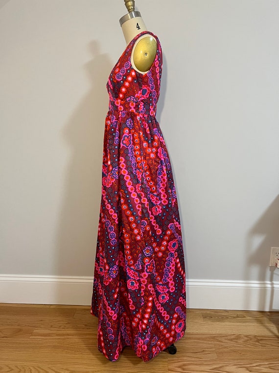 Boho Silk Sleeveless Maxi Dress, 1960s MOD Abstra… - image 7