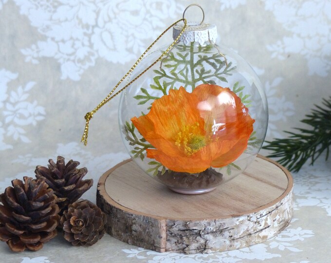 White Daisies On Blue Mouth Blown Glass Christmas Tree Topper 11 Inches