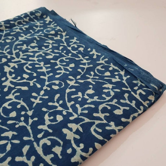 2.5 Yard Hand Block Print Indian Pure Cotton Hand Dyed Stripe Dabu Print Fabric