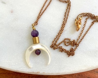 Muschel Halbmond Anhänger Halskette: Boho Amethyst Doppelhorn