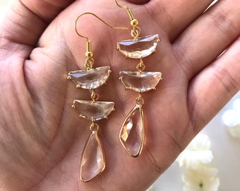 Boucles d'oreilles de demoiselle d'honneur en or / Bijoux pour moins de 25 ans / Bijoux de mariée en or / Boucles d'oreilles pendantes en strass / Cadeau pour petite amie