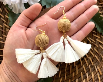 Bright White Raffia Tassel Statement Earrings / White Tassel Earrings / Rattan Earrings / Neutral Statement Earrings / Trendy Summer Jewelry