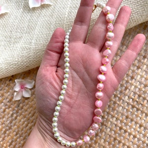 Collier de perles moitié perles roses / moitié collier de perles d'eau douce / collier court rose vif vert citron / tendance coloré image 4