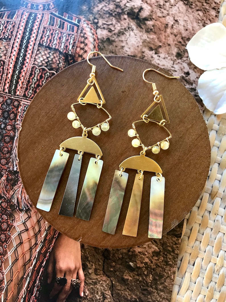 Boho Geometric Chandelier Earrings / Wire Wrapped Beaded Quartz Dangle Earrings / Unique Bohemian Jewelry / Boho Dangle Earrings / Shell image 2