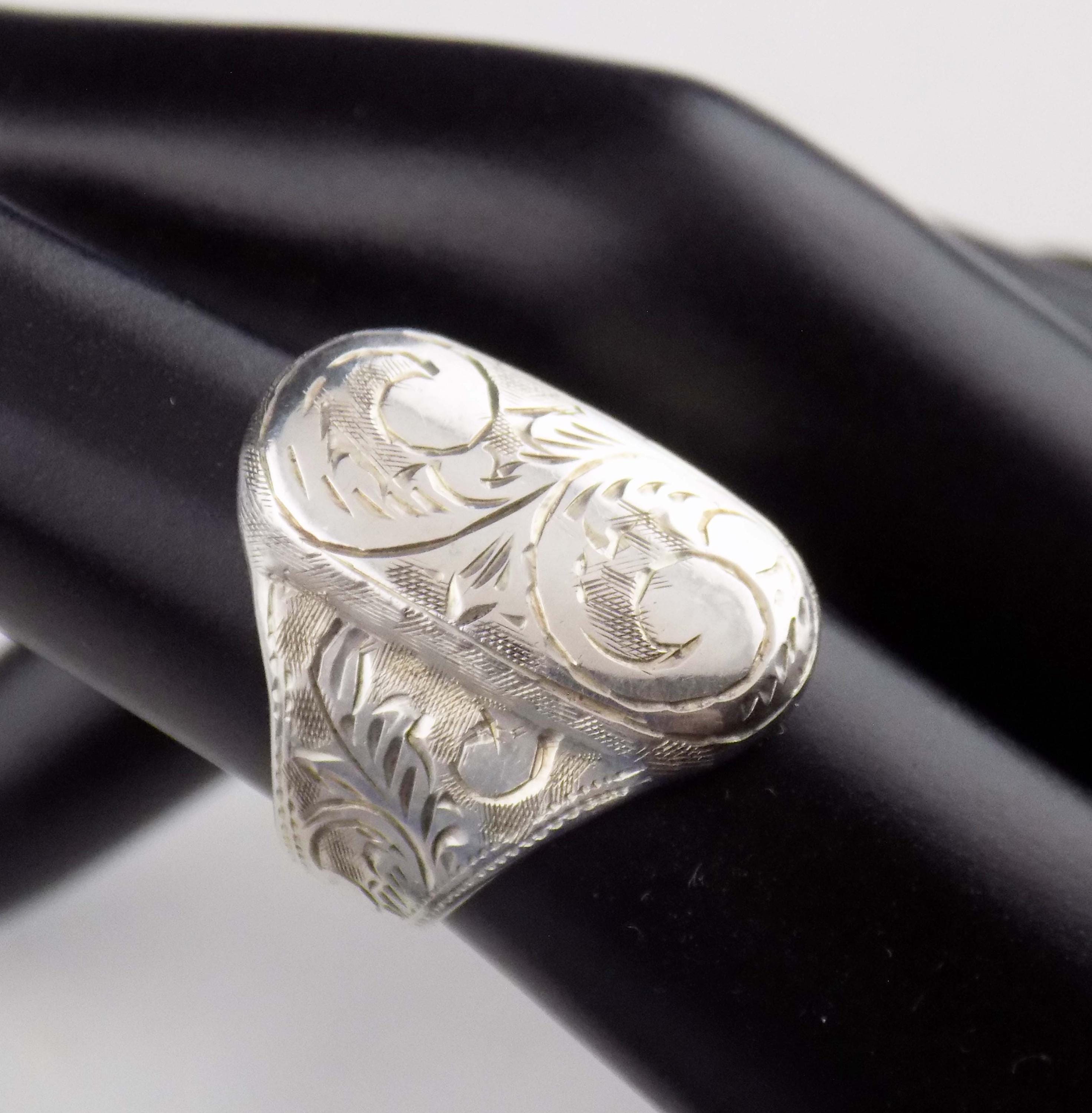 Siam Sterling Ring - Etsy