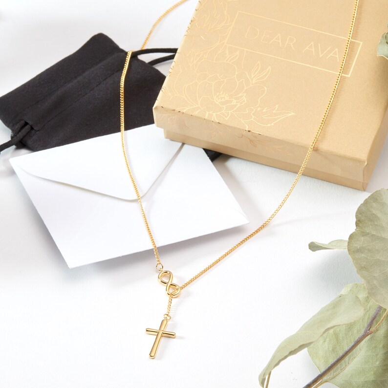 Infinity Cross Gift for Expecting Moms Necklace: Expecting Mother Gifts Present for Expecting Moms Mom to Be Pregnancy Pregnant Woman